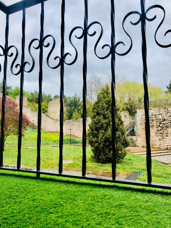 El Capricho Del Arco_Apartamentos Burgos Catedral Kültér fotó