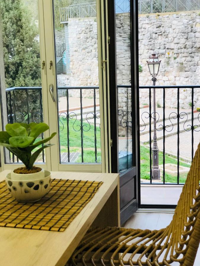 El Capricho Del Arco_Apartamentos Burgos Catedral Kültér fotó